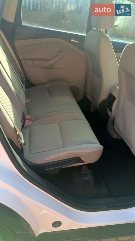 Внедорожник / Кроссовер Ford Escape 2017 в Львове