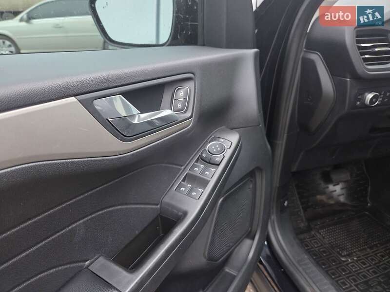 Позашляховик / Кросовер Ford Escape 2021 в Дніпрі