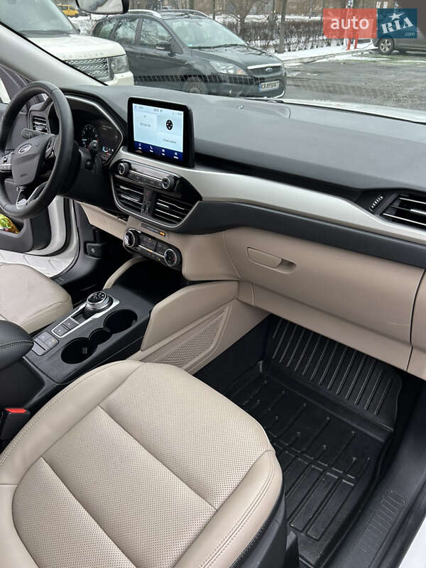 Позашляховик / Кросовер Ford Escape 2022 в Києві