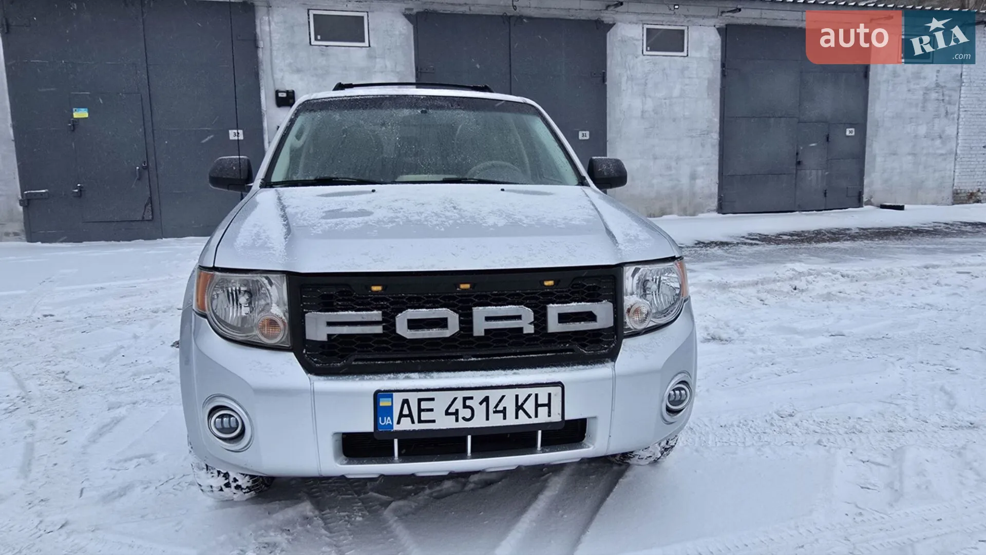 2010 Ford Escape - мініатюра 3