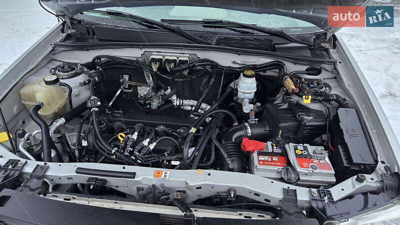 Позашляховик / Кросовер Ford Escape 2010 в Харкові