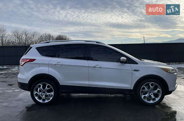 Позашляховик / Кросовер Ford Escape 2015 в Рожнятові