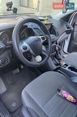 Внедорожник / Кроссовер Ford Escape 2014 в Ужгороде