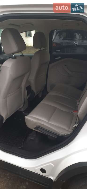 Позашляховик / Кросовер Ford Escape 2017 в Житомирі