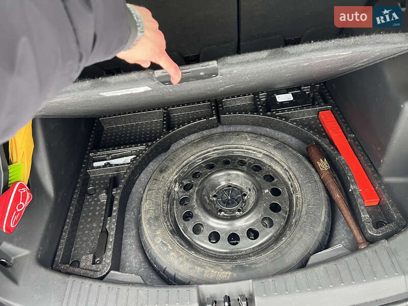 Внедорожник / Кроссовер Ford Escape 2019 в Львове