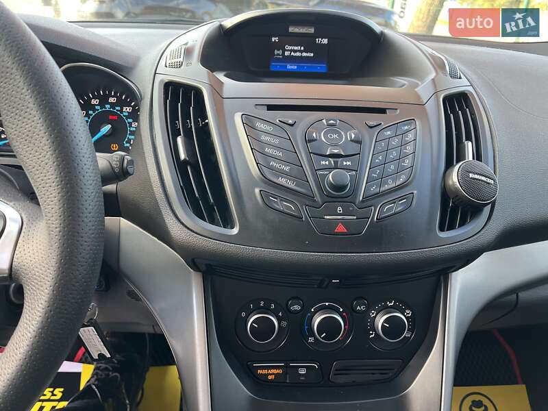 Позашляховик / Кросовер Ford Escape 2016 в Івано-Франківську