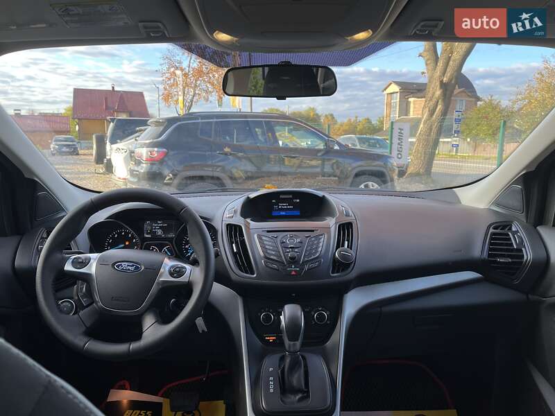 Позашляховик / Кросовер Ford Escape 2016 в Івано-Франківську