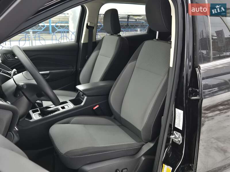 Внедорожник / Кроссовер Ford Escape 2018 в Киеве