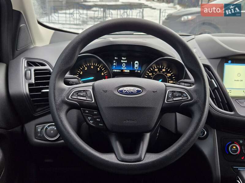 Внедорожник / Кроссовер Ford Escape 2018 в Киеве