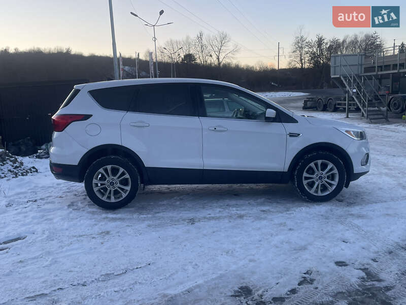Внедорожник / Кроссовер Ford Escape 2019 в Львове фото 5 Внедорожник / Кроссовер Ford Escape 2019 в Львове