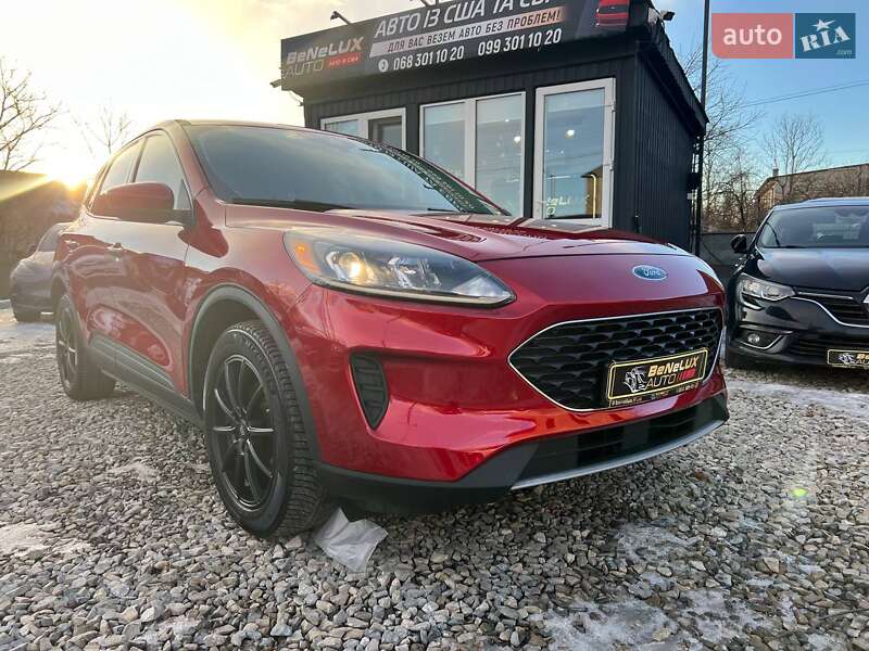 Позашляховик / Кросовер Ford Escape 2020 в Коломиї