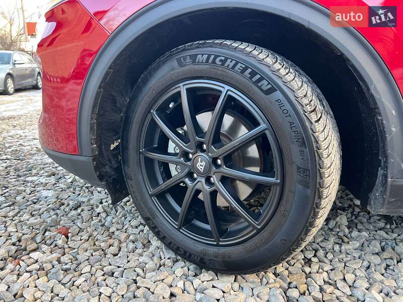 Позашляховик / Кросовер Ford Escape 2020 в Коломиї