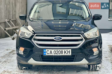 Позашляховик / Кросовер Ford Escape 2017 в Черкасах