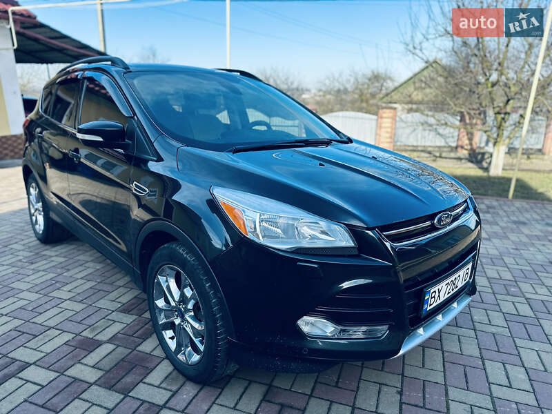 Внедорожник / Кроссовер Ford Escape 2013 в Волочиске