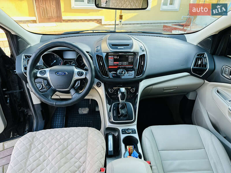 Внедорожник / Кроссовер Ford Escape 2013 в Волочиске