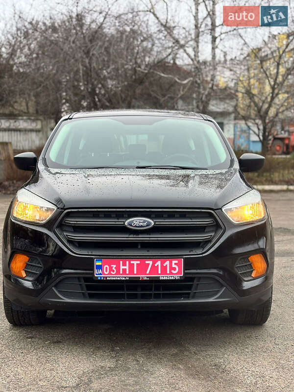 Позашляховик / Кросовер Ford Escape 2017 в Києві