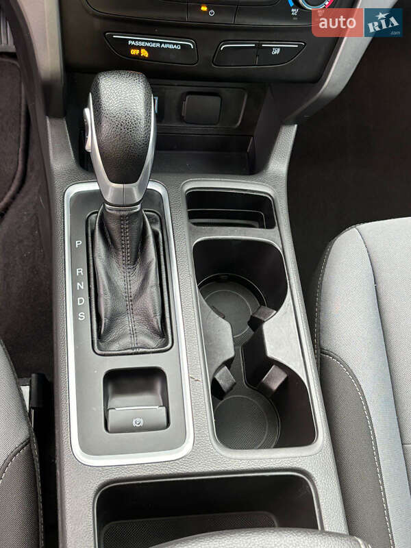 Позашляховик / Кросовер Ford Escape 2017 в Києві