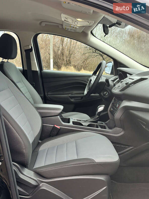 Позашляховик / Кросовер Ford Escape 2017 в Києві