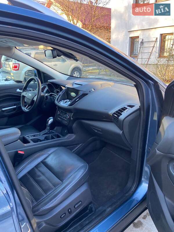 Позашляховик / Кросовер Ford Escape 2018 в Івано-Франківську