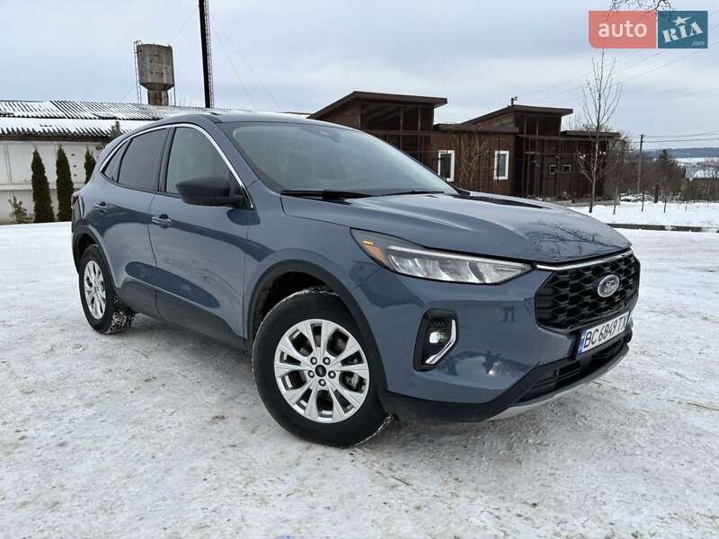 Внедорожник / Кроссовер Ford Escape 2023 в Золочеве
