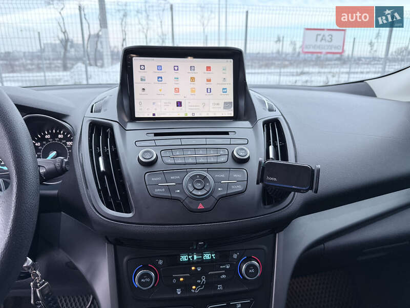 Позашляховик / Кросовер Ford Escape 2017 в Харкові