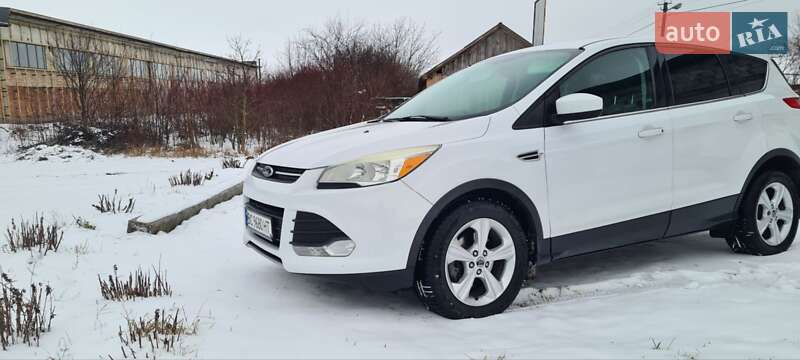 Внедорожник / Кроссовер Ford Escape 2014 в Радехове