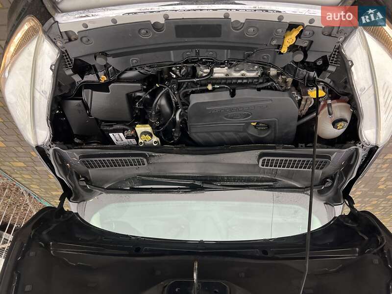 Внедорожник / Кроссовер Ford Escape 2018 в Одессе