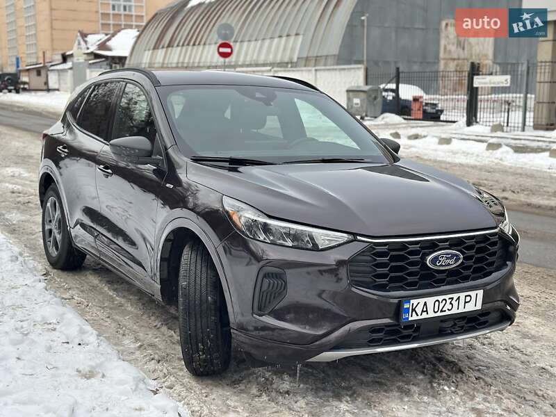 Внедорожник / Кроссовер Ford Escape 2023 в Киеве
