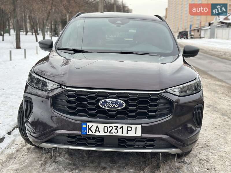 Внедорожник / Кроссовер Ford Escape 2023 в Киеве
