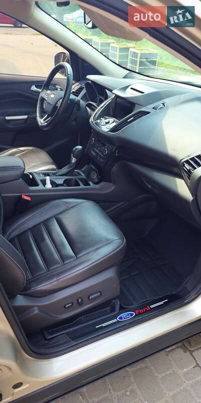 Внедорожник / Кроссовер Ford Escape 2016 в Киеве