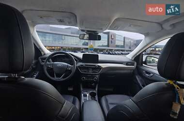 Внедорожник / Кроссовер Ford Escape 2022 в Ивано-Франковске