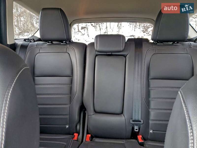 Внедорожник / Кроссовер Ford Escape 2019 в Киеве