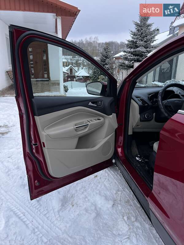 Внедорожник / Кроссовер Ford Escape 2017 в Тернополе