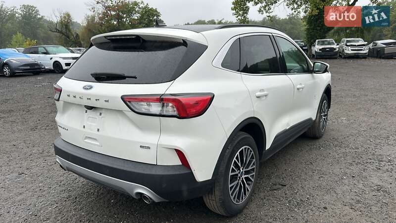 Внедорожник / Кроссовер Ford Escape 2022 в Киеве