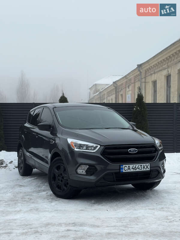 Позашляховик / Кросовер Ford Escape 2019 в Черкасах