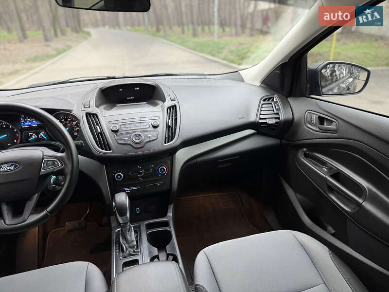 Позашляховик / Кросовер Ford Escape 2019 в Черкасах