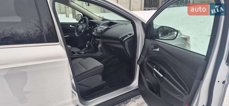 Внедорожник / Кроссовер Ford Escape 2017 в Дубно