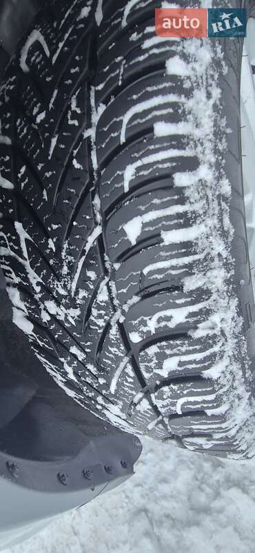 Внедорожник / Кроссовер Ford Escape 2017 в Дубно