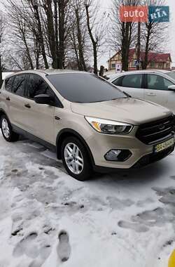 Внедорожник / Кроссовер Ford Escape 2017 в Кропивницком
