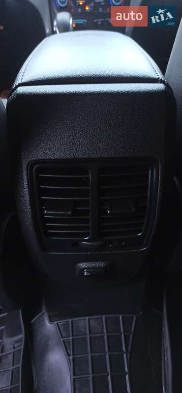 Внедорожник / Кроссовер Ford Escape 2019 в Житомире