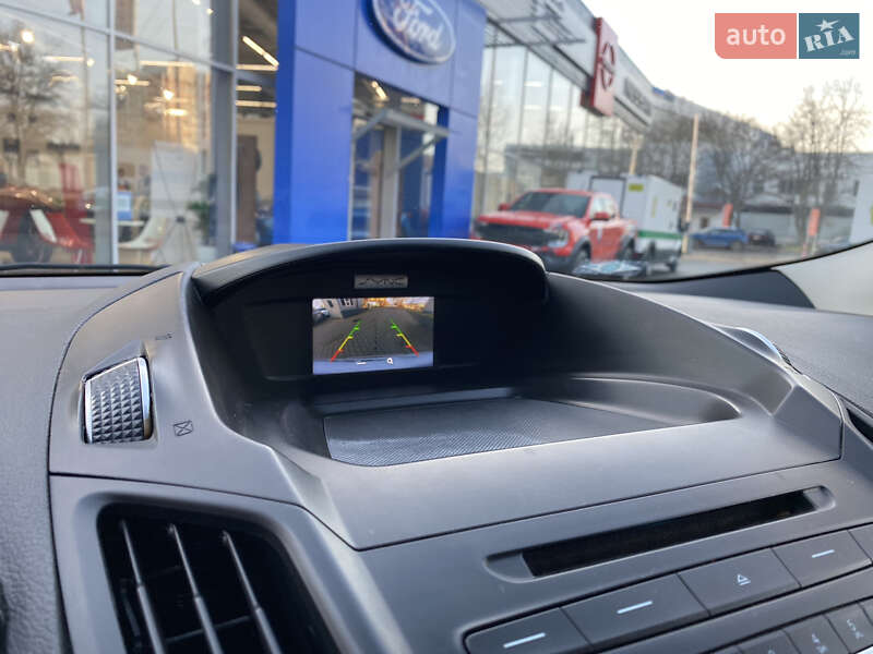 Внедорожник / Кроссовер Ford Escape 2017 в Одессе