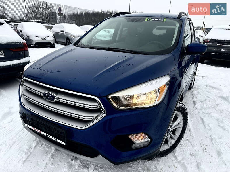 Внедорожник / Кроссовер Ford Escape 2018 в Львове