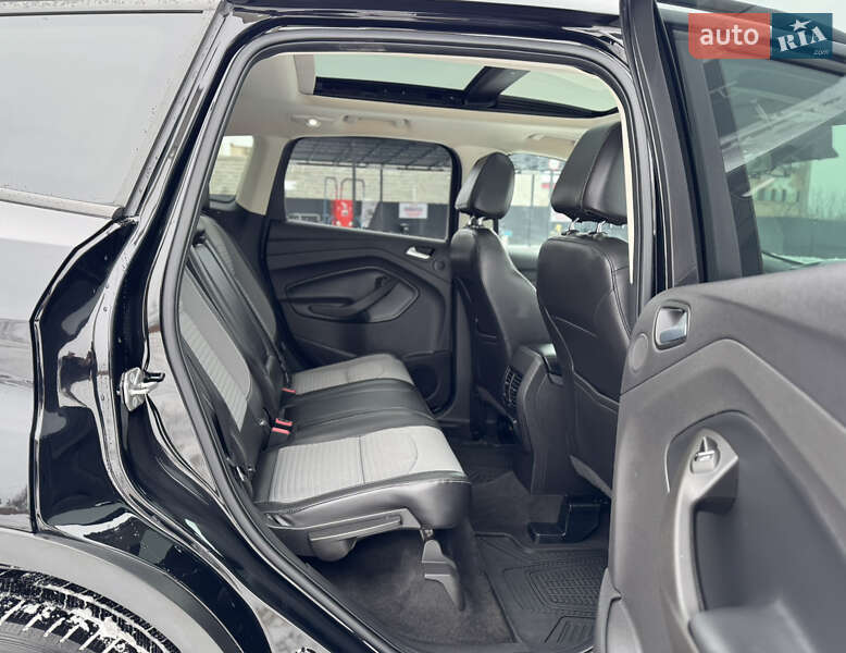 Позашляховик / Кросовер Ford Escape 2017 в Дубні