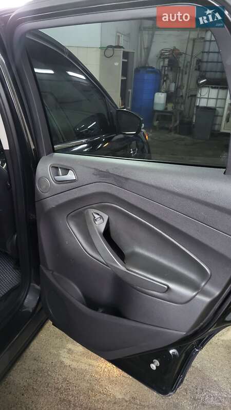 Внедорожник / Кроссовер Ford Escape 2013 в Лубнах