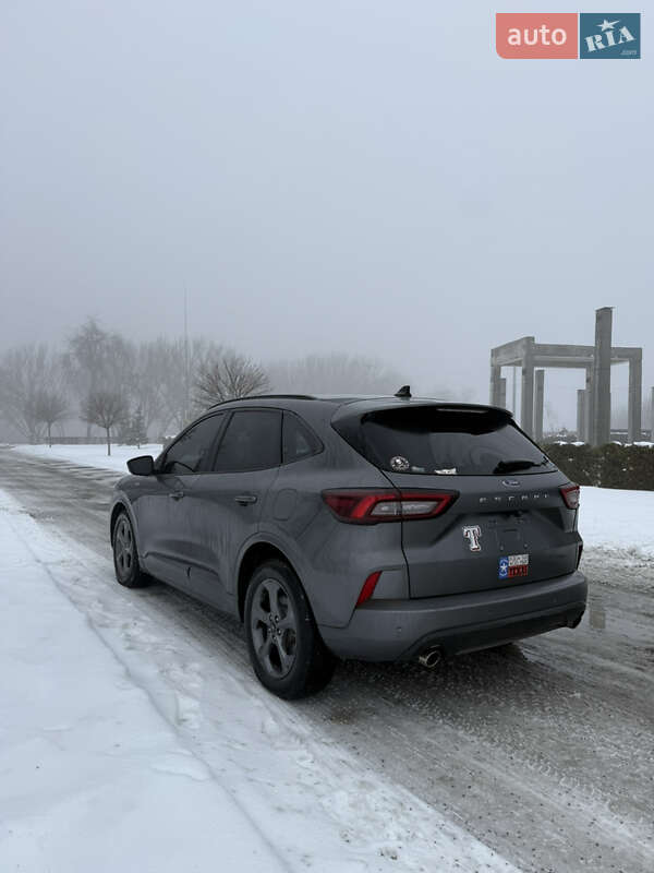 Внедорожник / Кроссовер Ford Escape 2023 в Умани