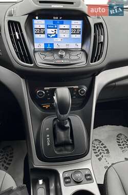 Позашляховик / Кросовер Ford Escape 2015 в Львові