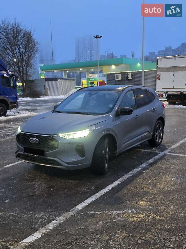 Внедорожник / Кроссовер Ford Escape 2023 в Киеве