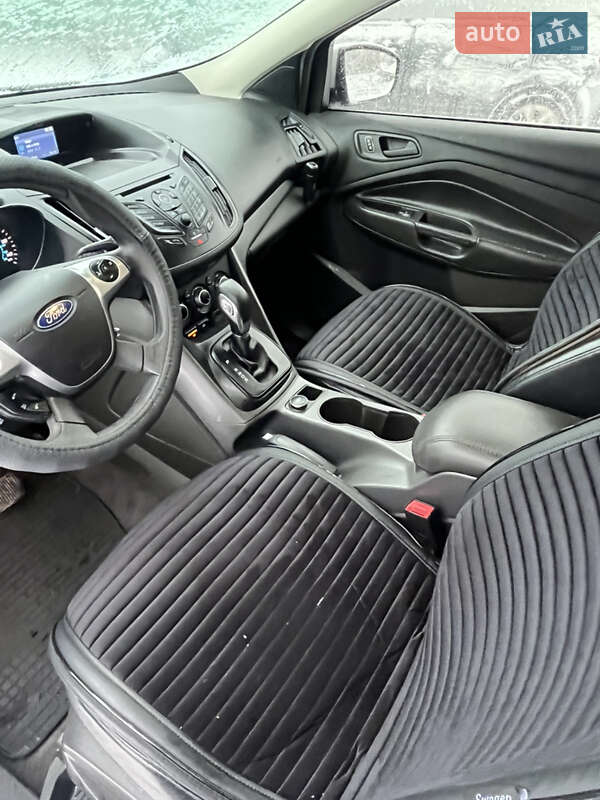 Внедорожник / Кроссовер Ford Escape 2014 в Изяславе