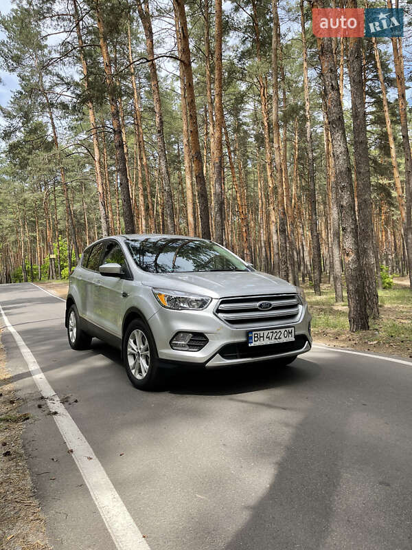 Внедорожник / Кроссовер Ford Escape 2018 в Одессе