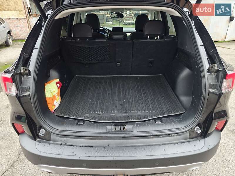 Позашляховик / Кросовер Ford Escape 2022 в Кременчуці